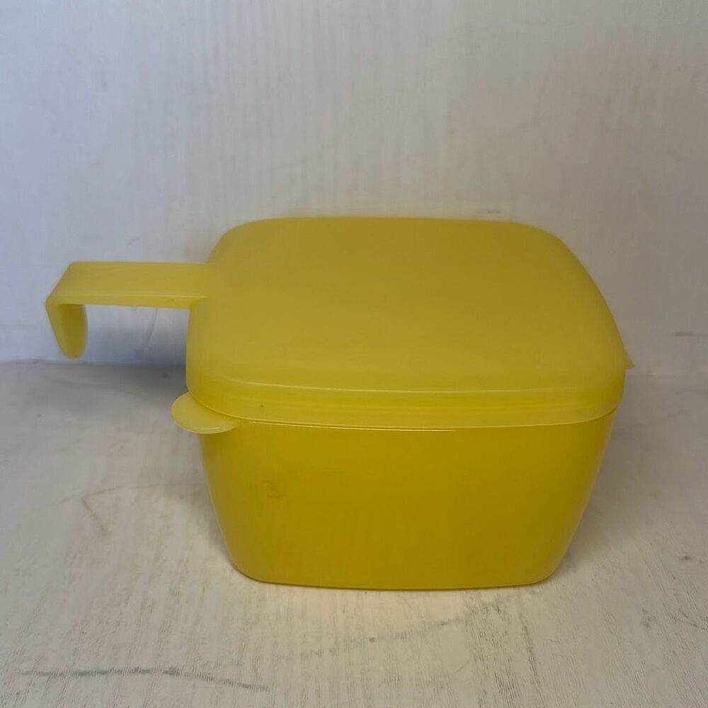 Tupperware Forget Me Not Hanging Cheese Keeper Saver Container Yellow